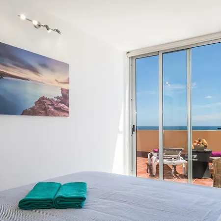 Ocean View Penthouse Apartmán